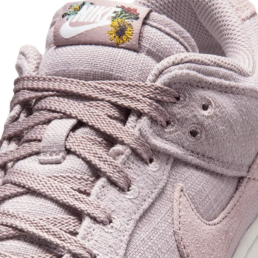 Tênis Nike Dunk Low Rosa
