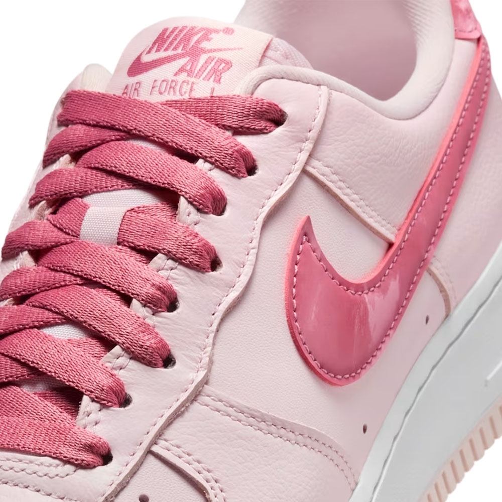 Tênis Nike Air Force 1 07 Rosa