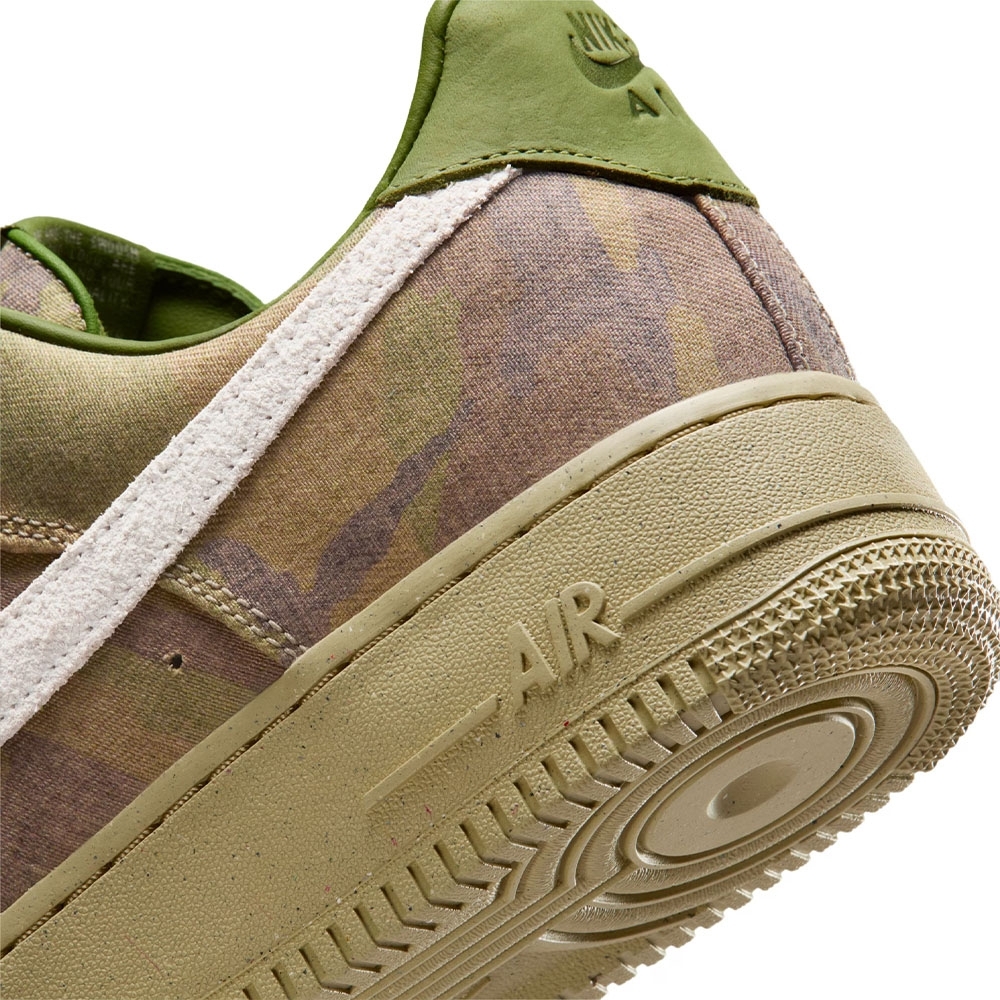 Tênis Nike Air Force 1 Low Camuflado