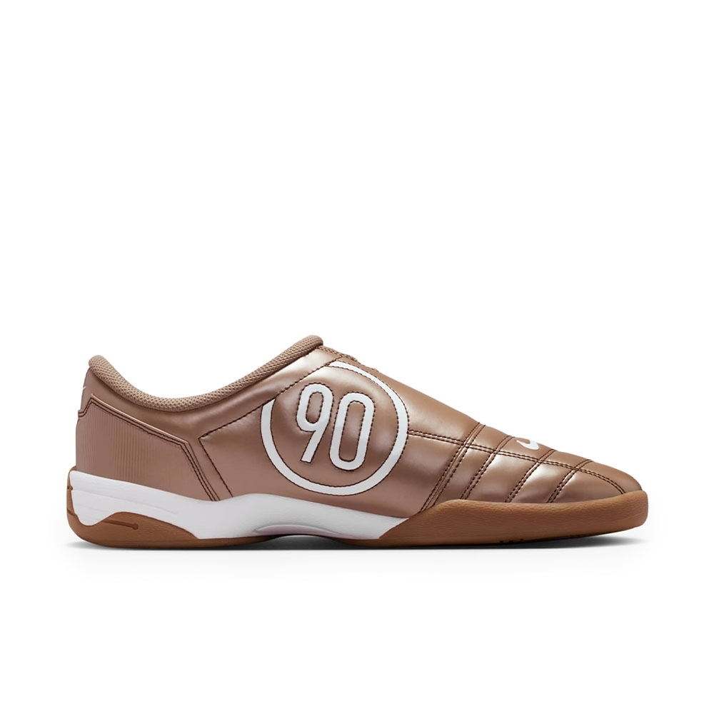 Tênis Nike Total 90 Marrom