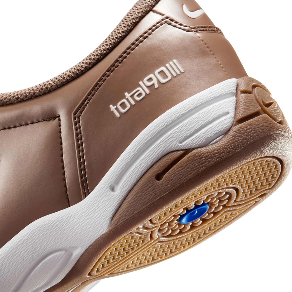 Tênis Nike Total 90 Marrom