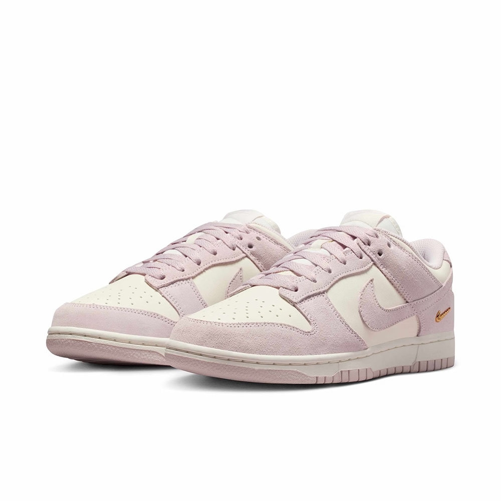 Tênis Nike Dunk Low Branco/lilás