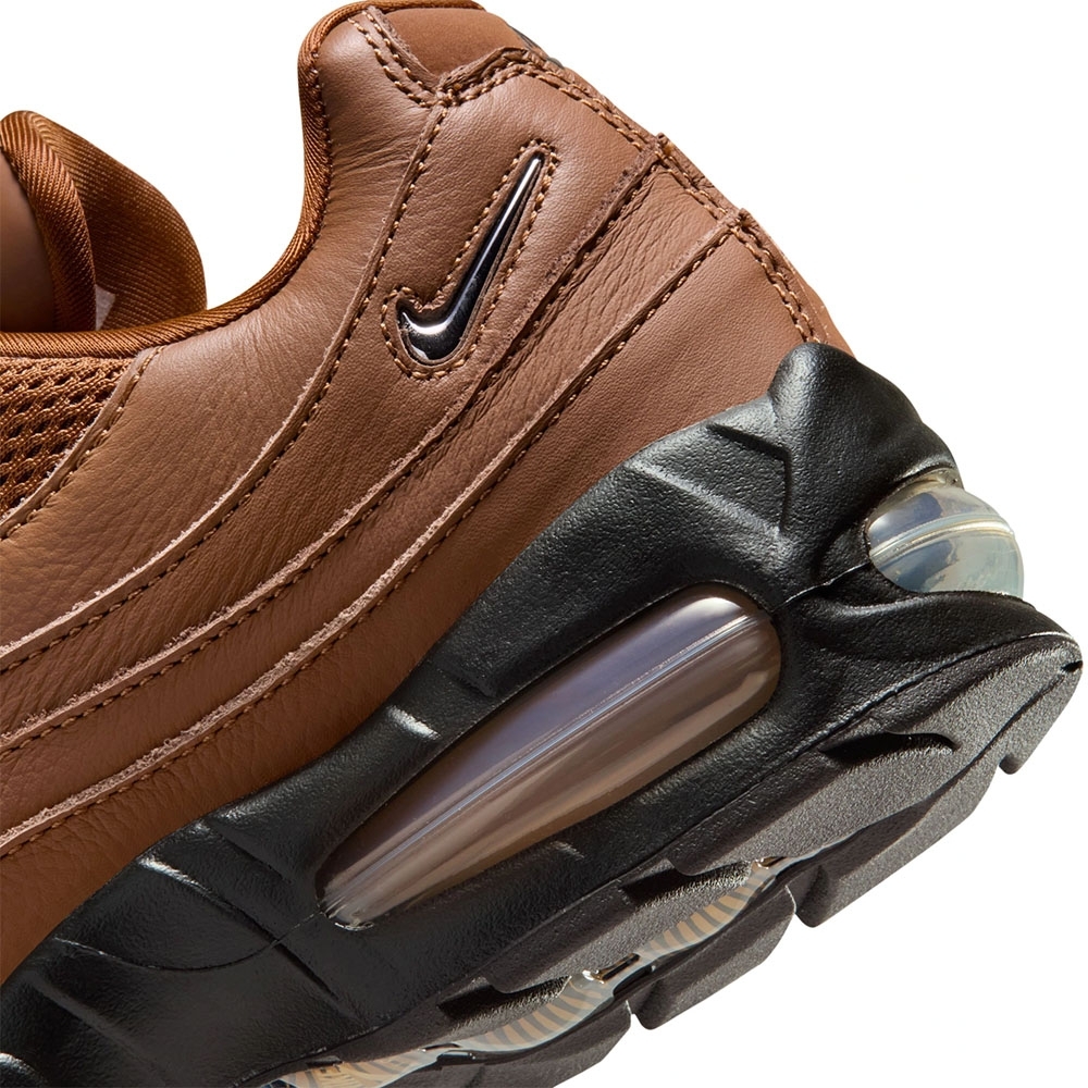 Tênis Nike Air Max 95 Marrom