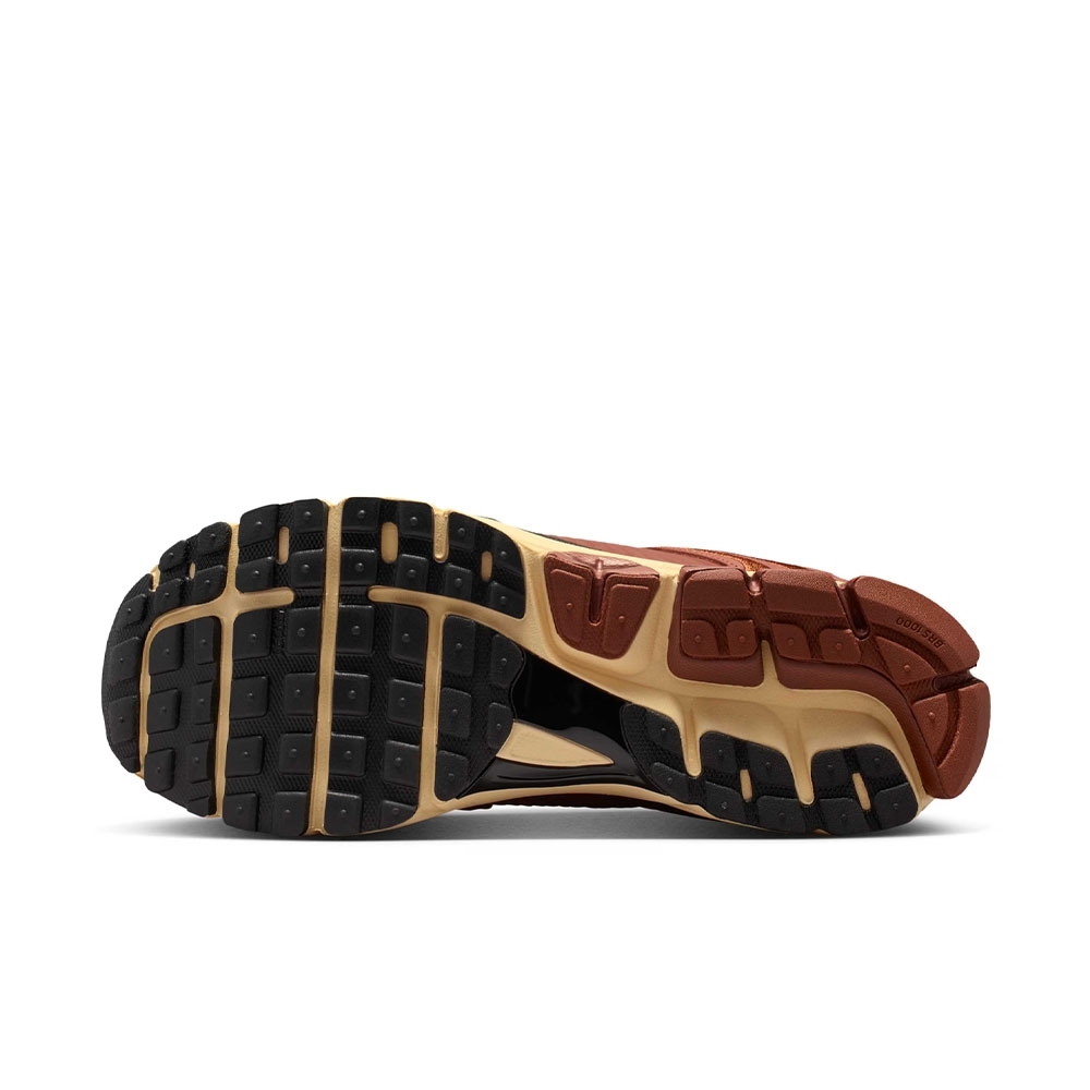 Tênis Nike Zoom Vomero 5 Marrom