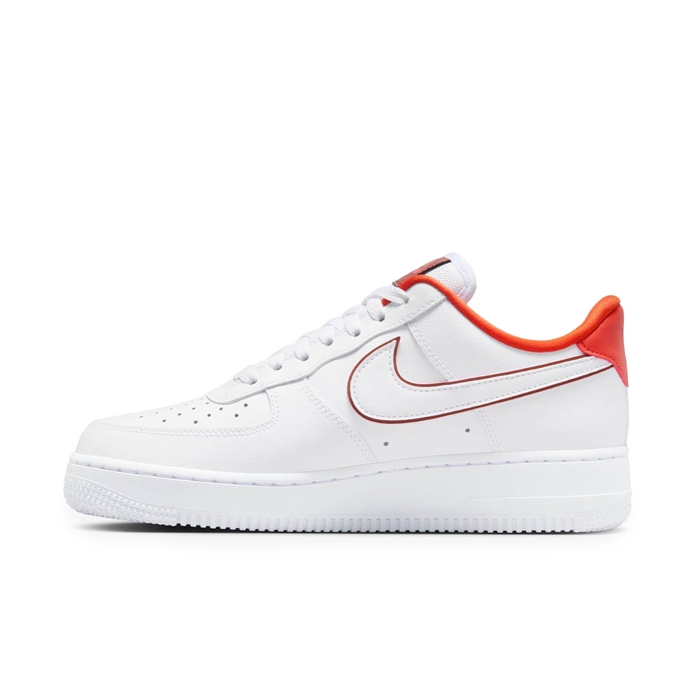 Tênis Nike Air Force 1 07 Branco/laranja