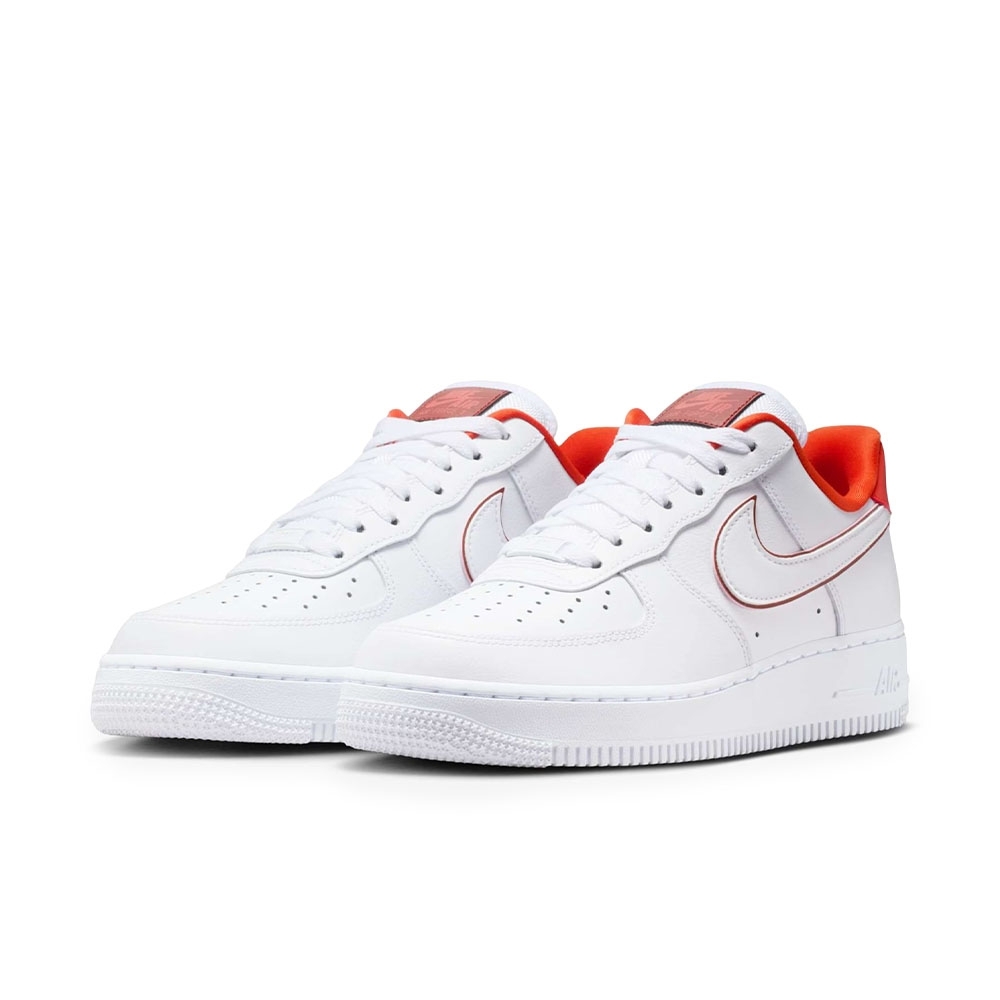 Tênis Nike Air Force 1 07 Branco/laranja