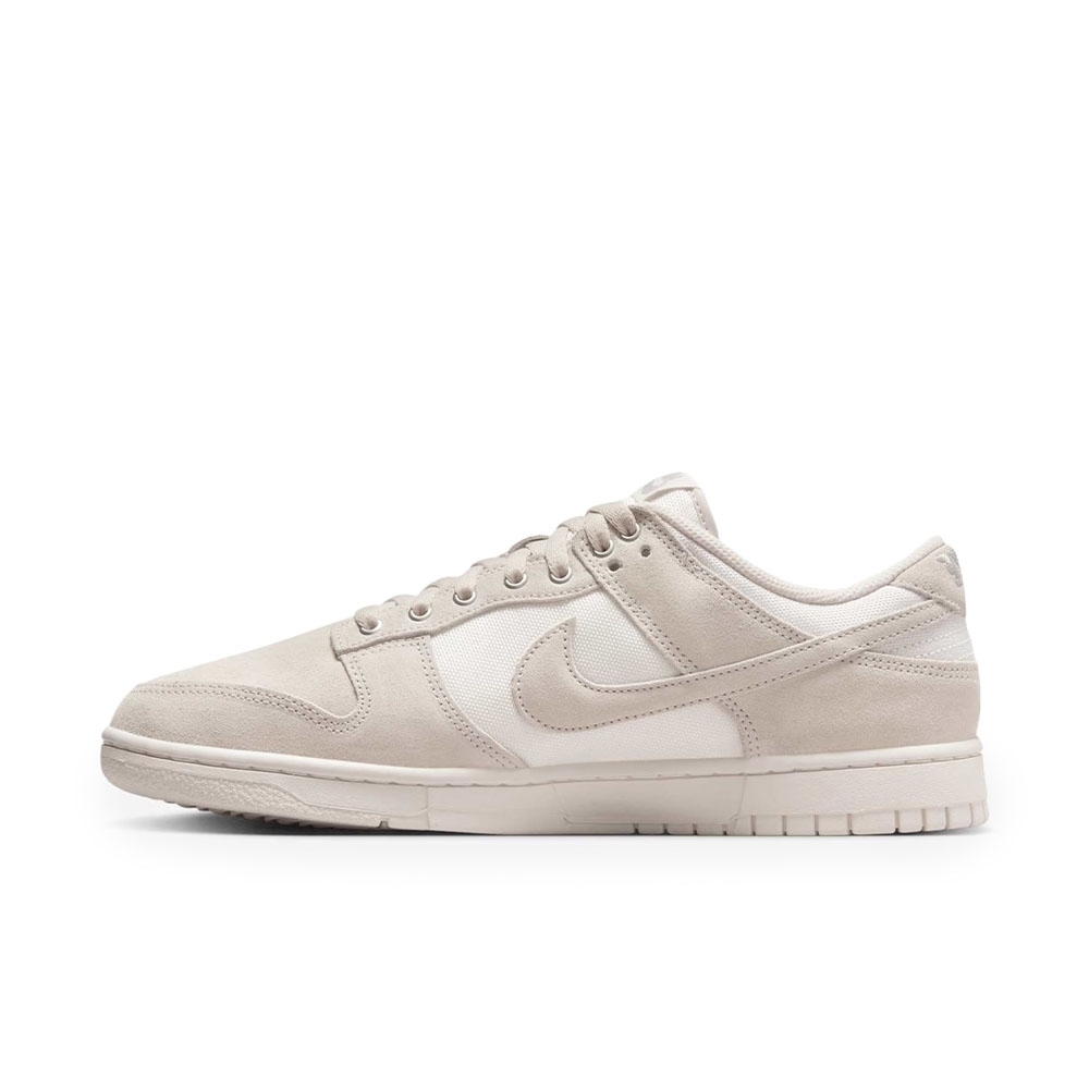 Tênis Nike Dunk Low Bege