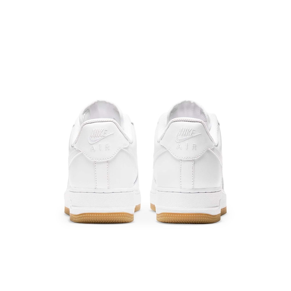 Tênis Nike Air Force 1 07 Branco/marrom