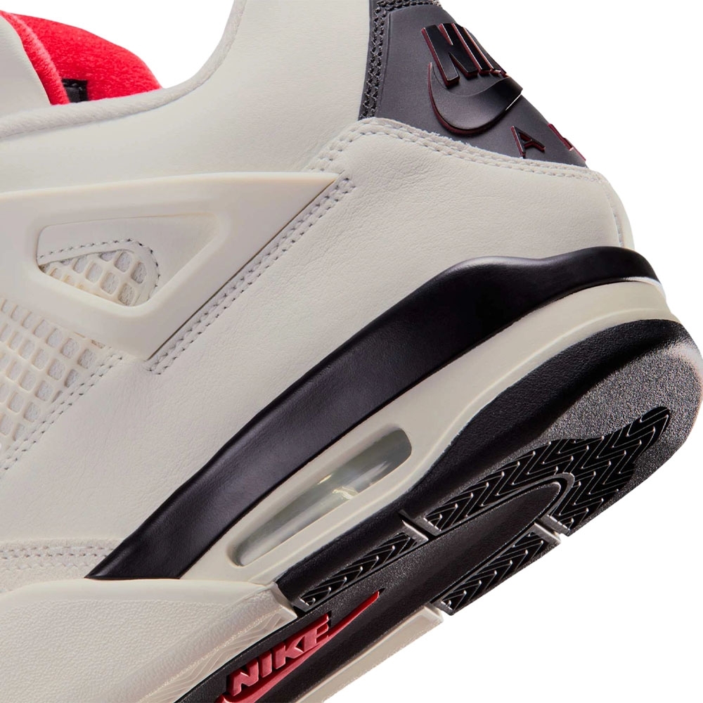 Tênis Nike Air Jordan 4 Branco/preto