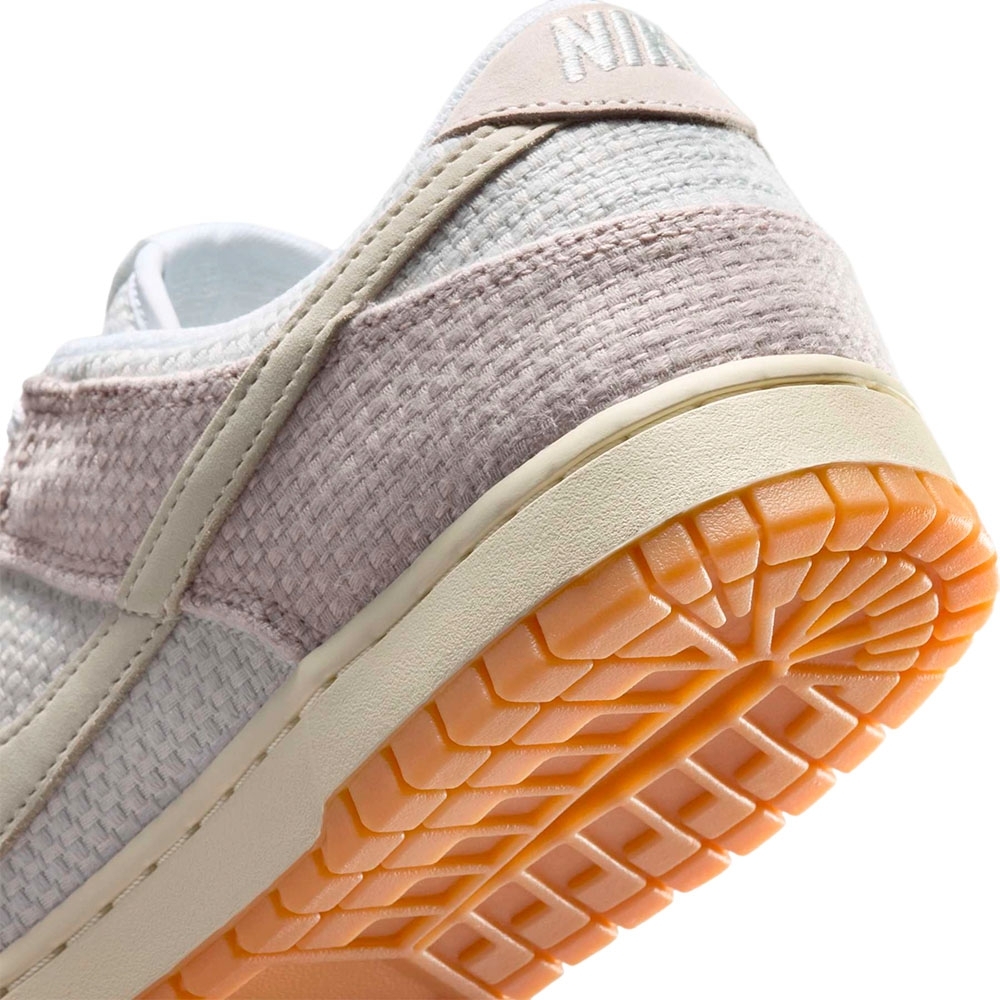 Tênis Nike Dunk Low Retro Se Bege