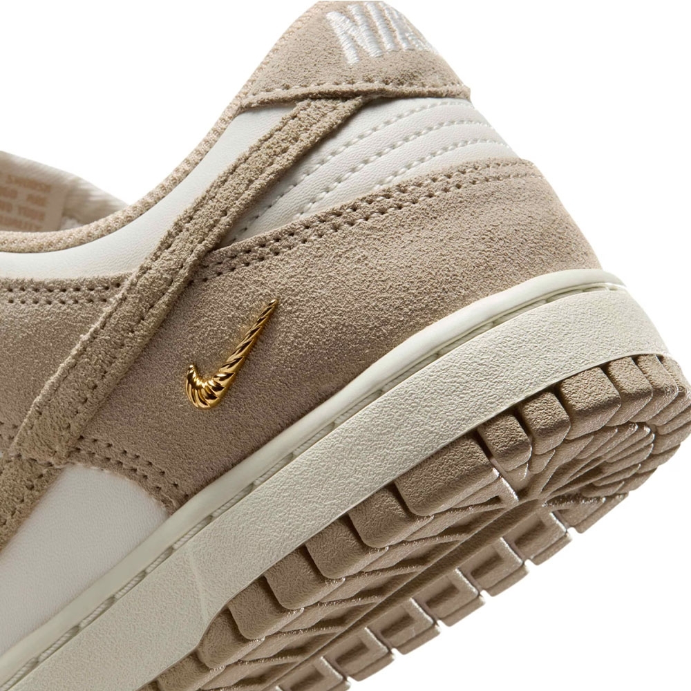 Tênis Nike Dunk Low Branco/bege