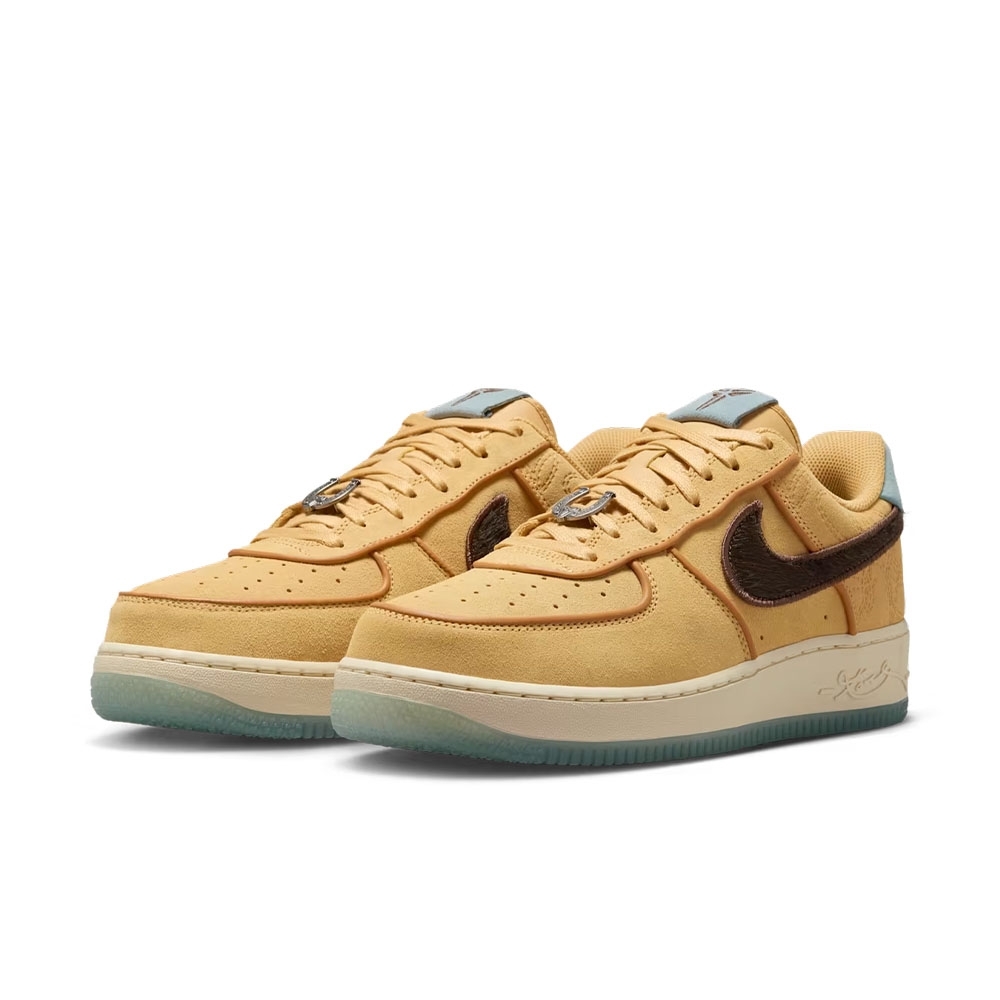 Tênis Nike Air Force 1 Marrom