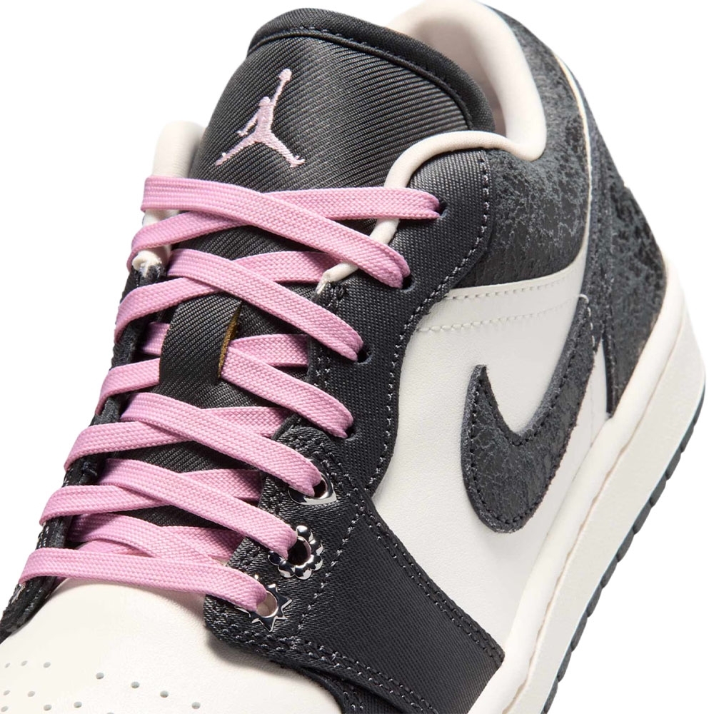 ナイキ NIKE WMNS AIR JORDAN 1 LOW 23cm Tênis Nike Air Jordan 1 Low Preto/bege