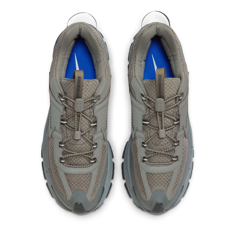 Tênis Nike Zoom Vomero 5 Cinza