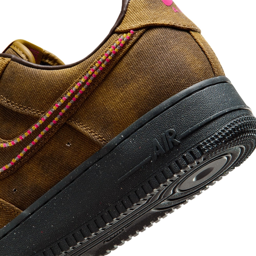 Tênis Nike Air Force 1 Marrom