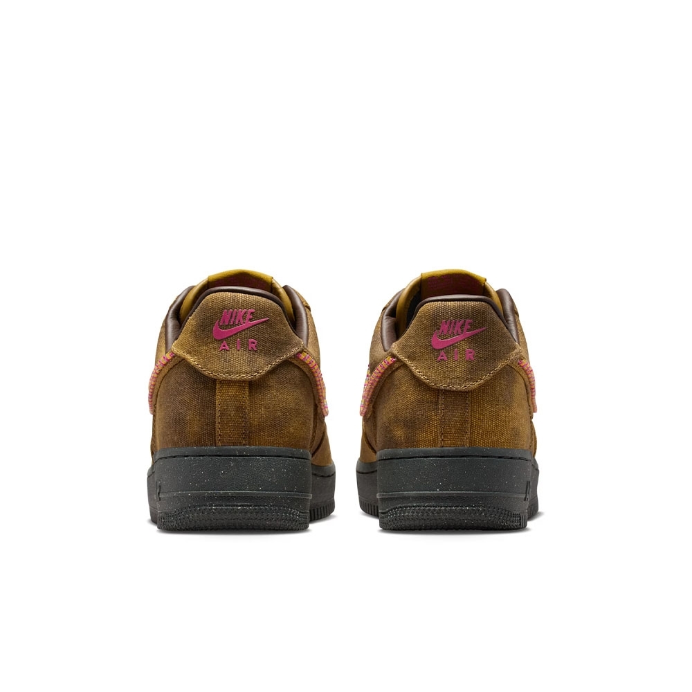 Tênis Nike Air Force 1 Marrom