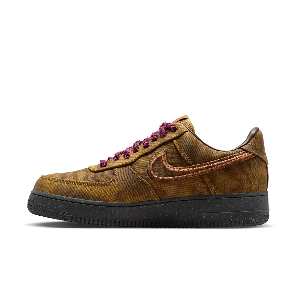 Tênis Nike Air Force 1 Marrom