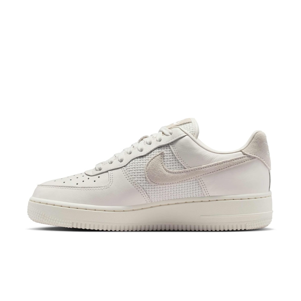Tênis Nike Air Force 1 07 Bege