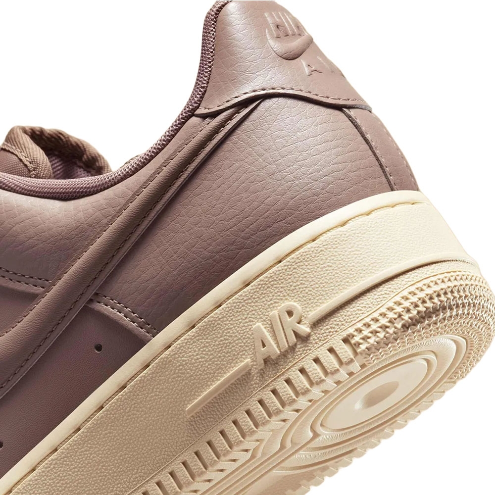 Tenis Nike Air Force 1 Low '07 Next Marrom