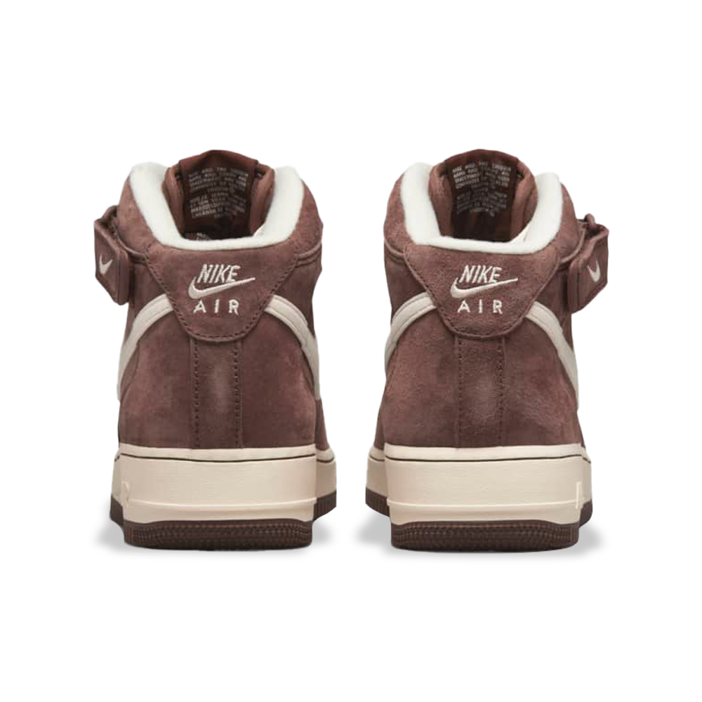 Tenis Nike Air Force 1 Mid 07 Qs Marrom