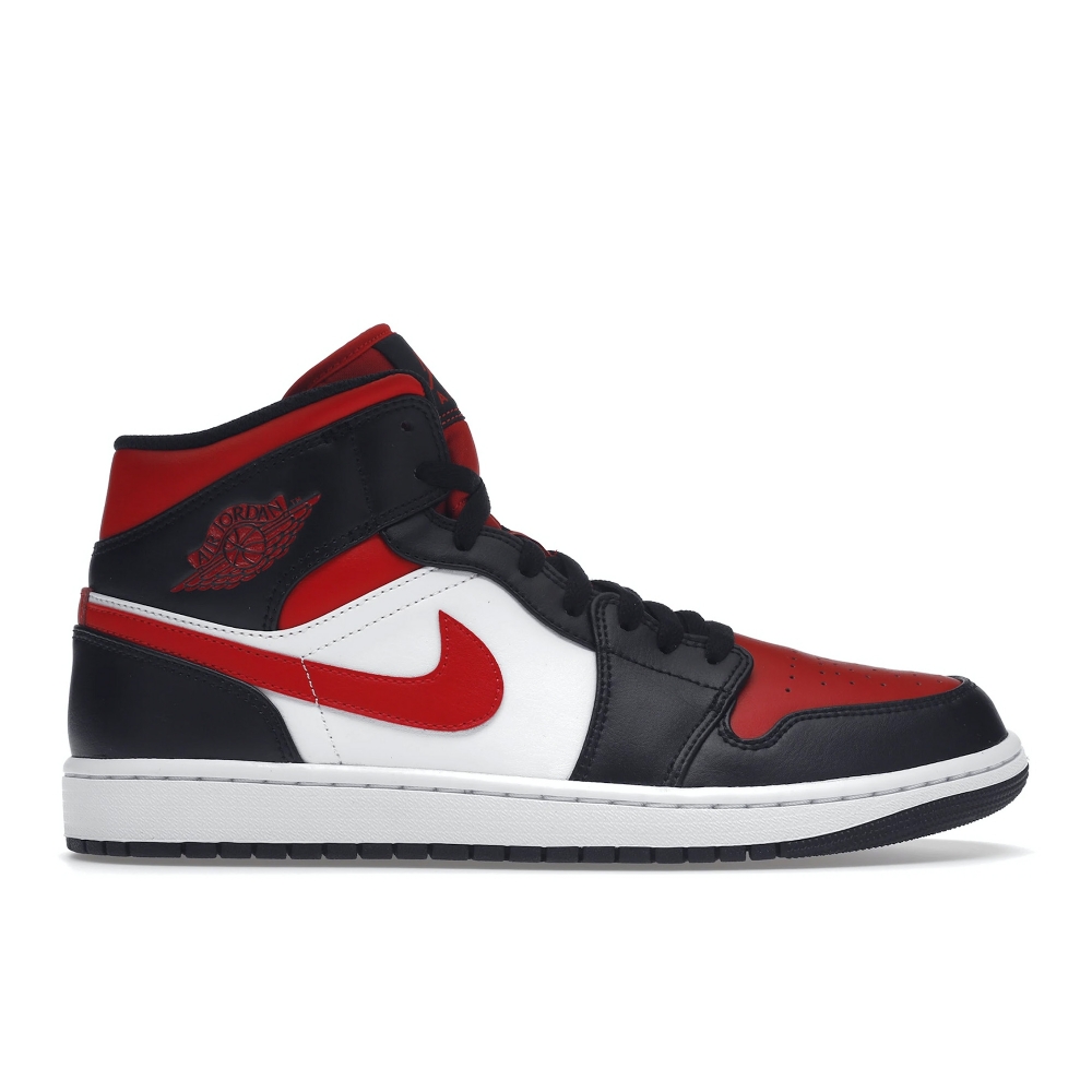 Tênis Nike Air Jordan 1 Mid “ Bred Toe