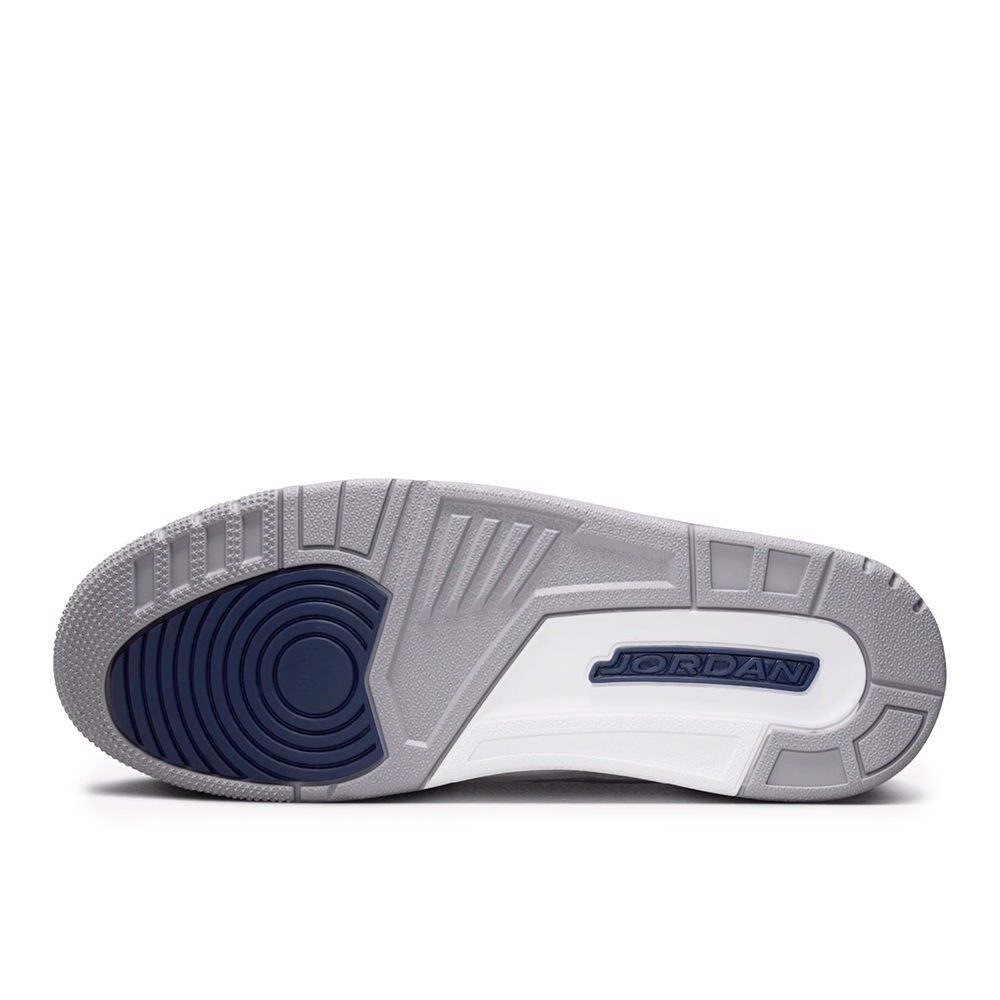 Tênis Nike Air Jordan 3 Retro 