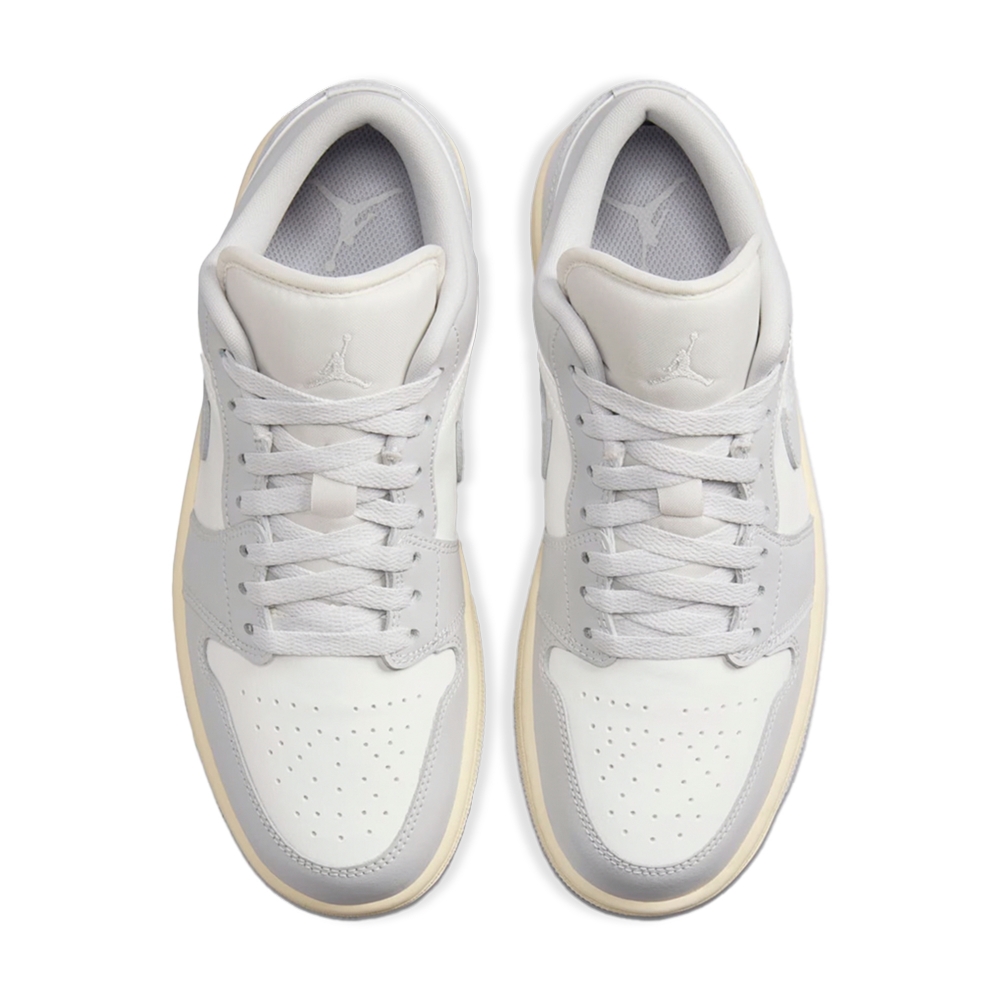 Tênis Nike Air Jordan 1 Low 